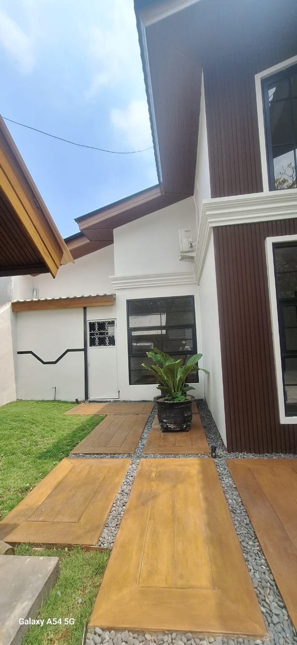 DIJUAL RUMAH BARU DI DAERAH SEJUK CIHANJUANG – CIMAHI UTARA