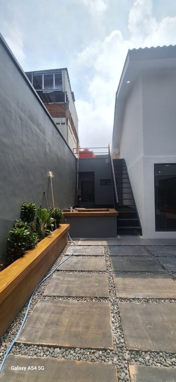 DIJUAL RUMAH BARU DI DAERAH SEJUK CIHANJUANG – CIMAHI UTARA