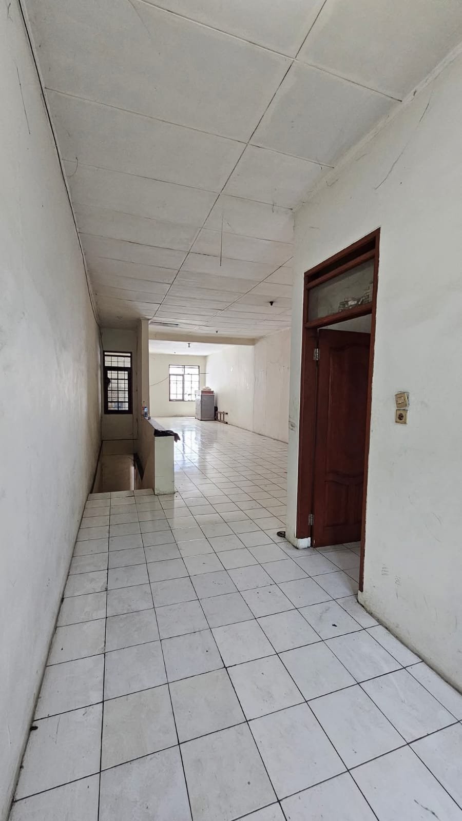 DISEWAKAN RUKO 2 LANTAI SIAP PAKAI DI TKI 2 BANDUNG