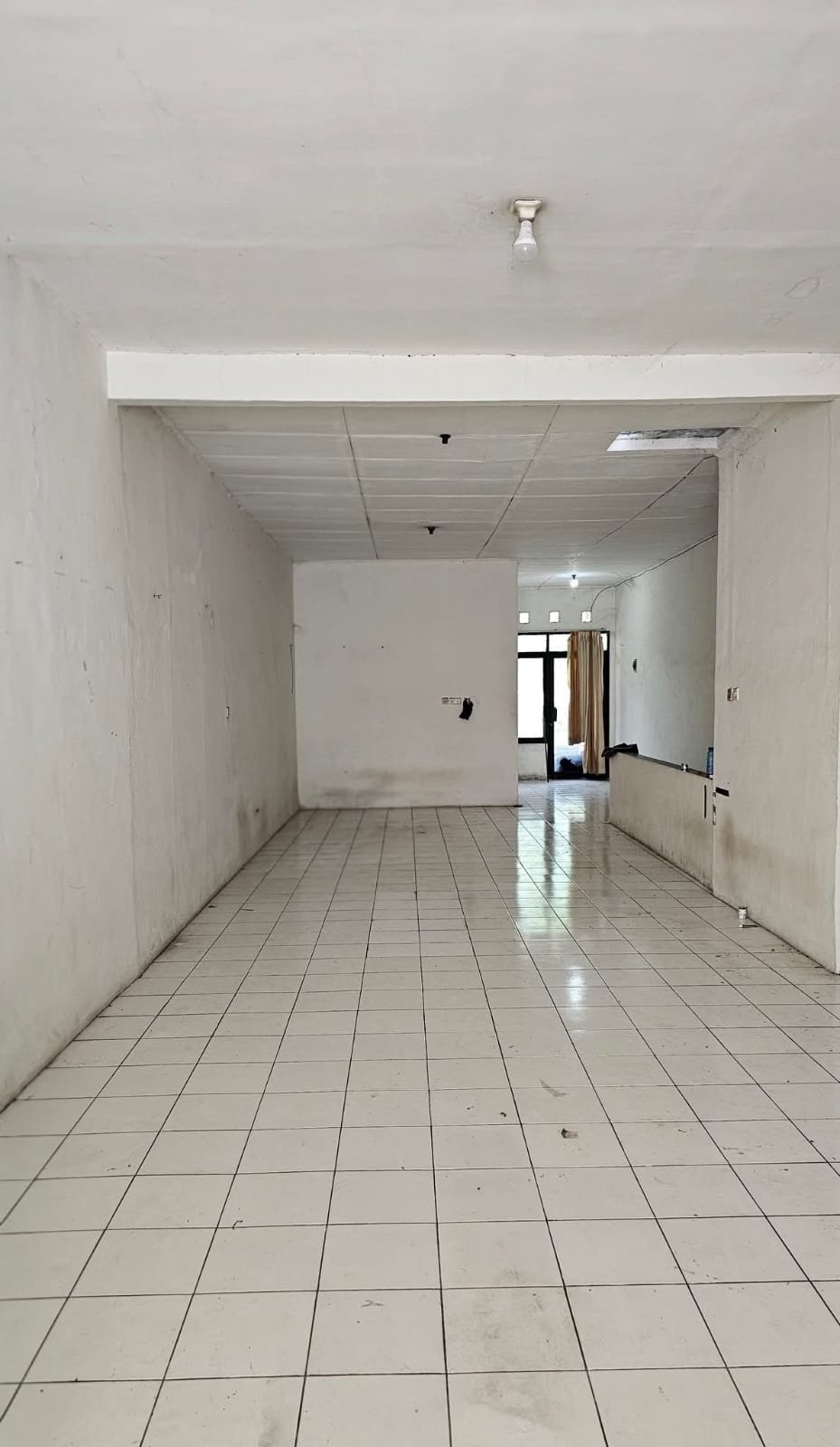 DISEWAKAN RUKO 2 LANTAI SIAP PAKAI DI TKI 2 BANDUNG