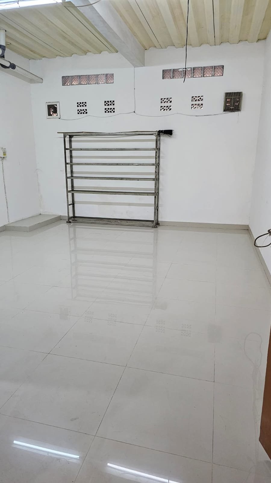 DISEWAKAN RUKO 2 LANTAI SIAP PAKAI DI TKI 2 BANDUNG