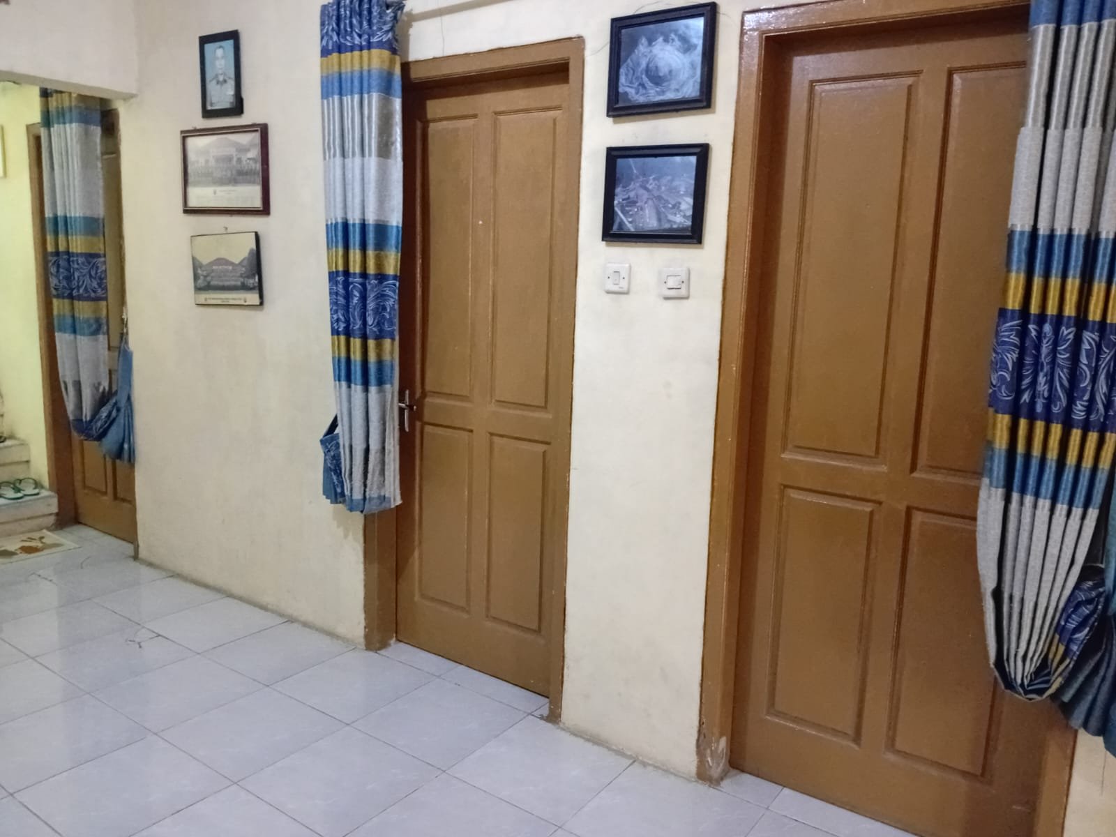 DIJUAL RUMAH SIAP HUNI DALAM KOMPLEK DI PADALARANG
