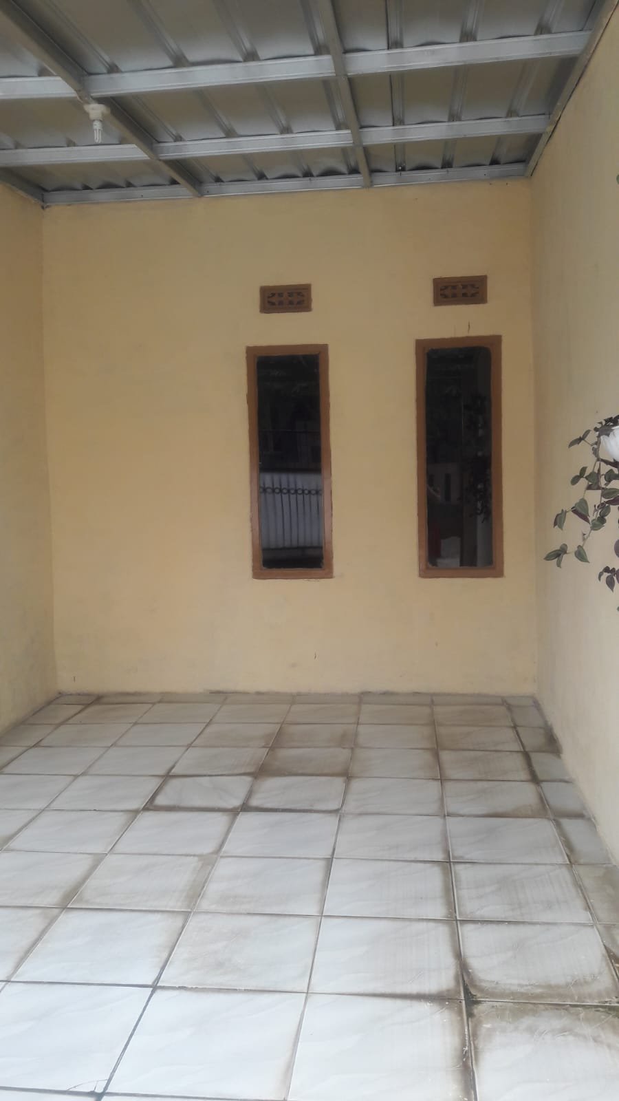 DIJUAL RUMAH SIAP HUNI DALAM KOMPLEK DI PADALARANG